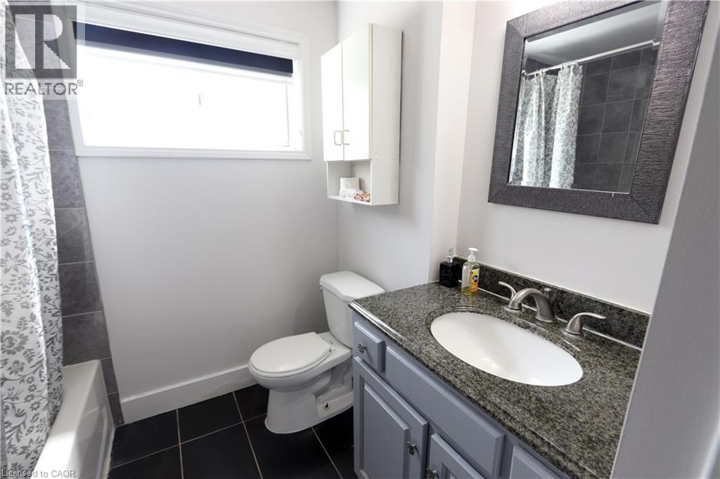 77 Orchard Mill Crescent, Kitchener, Ontario N2P 1T2 - Photo 14 - 40840278