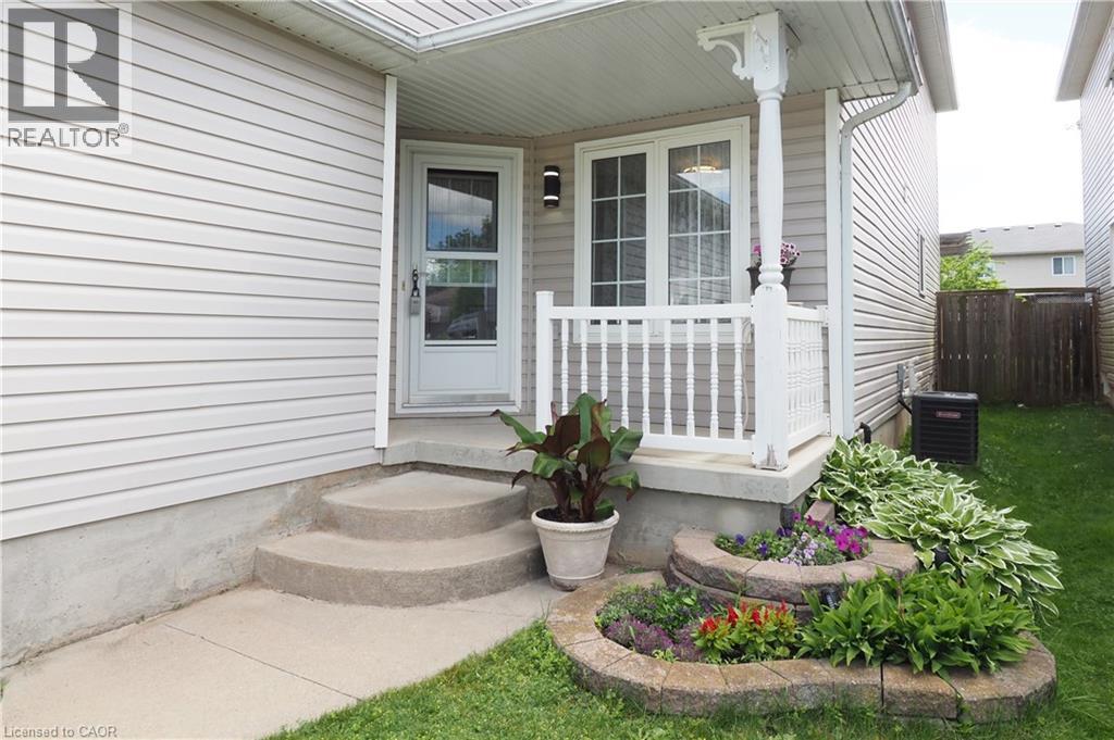 98 Langlaw Drive, Cambridge, Ontario  N1P 1J1 - Photo 2 - 40840244