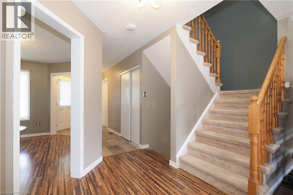 98 Langlaw Drive, Cambridge, Ontario  N1P 1J1 - Photo 7 - 40840244