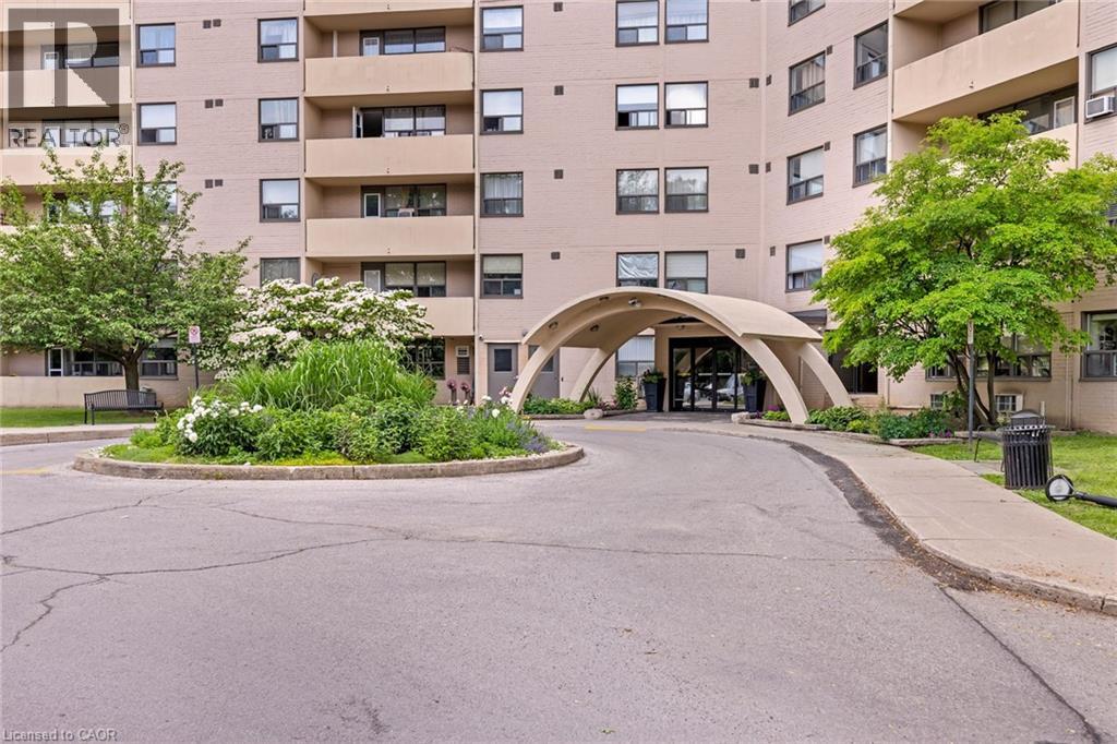 700 DYNES Road Unit# 414, Burlington, Ontario
