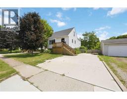 782 KEMBER AVENUE, Sarnia, Ontario