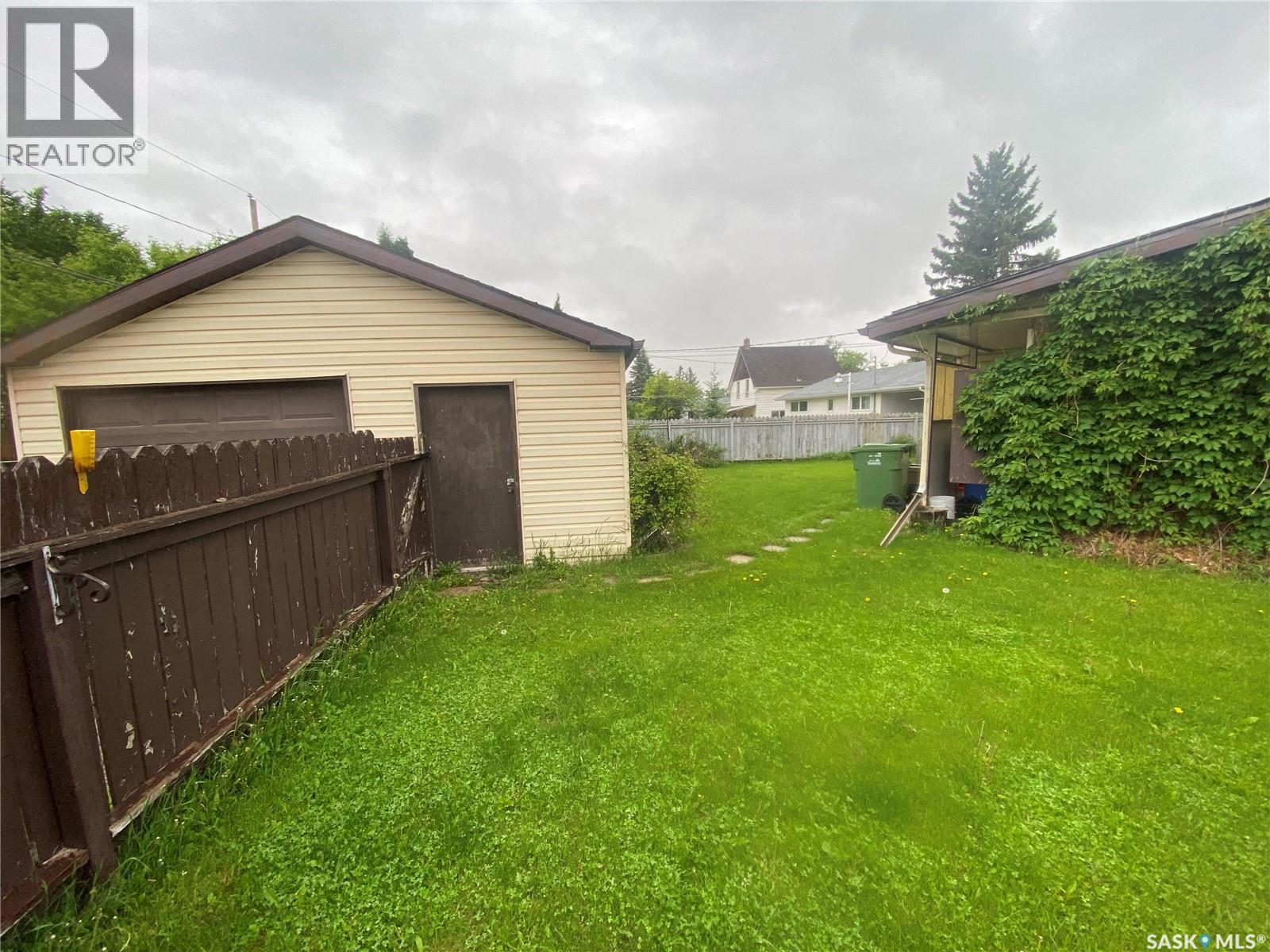 192 Third Avenue S, Yorkton, Saskatchewan S3N 1E7 - Photo 21 - SK039339
