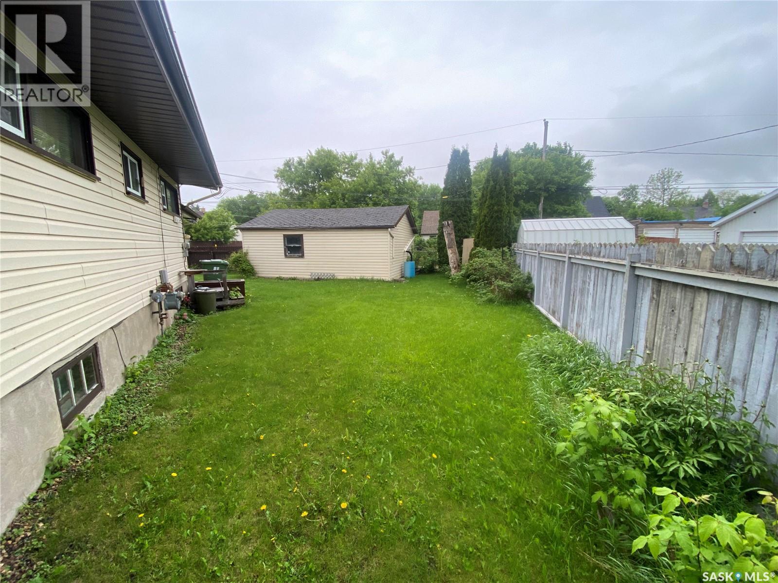192 Third Avenue S, Yorkton, Saskatchewan S3N 1E7 - Photo 23 - SK039339