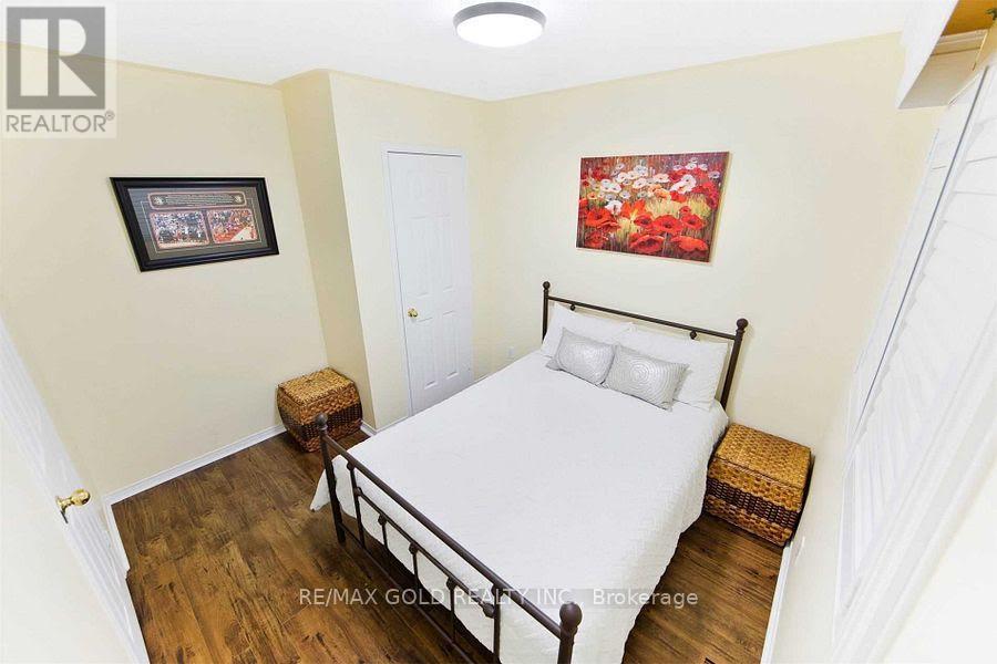3848 Periwinkle Crescent, Mississauga, Ontario  L5N 6W8 - Photo 16 - W13450236