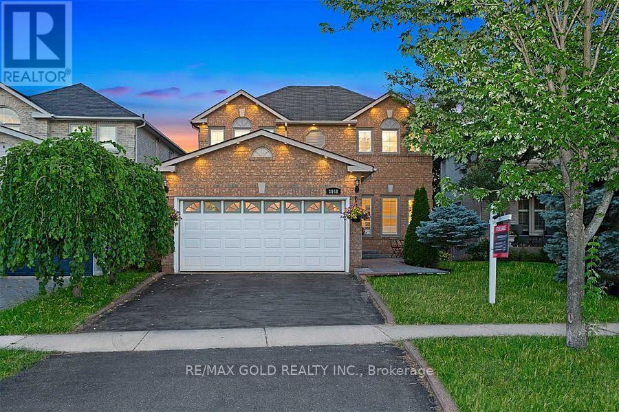 3848 Periwinkle Crescent, Mississauga, Ontario  L5N 6W8 - Photo 2 - W13450236