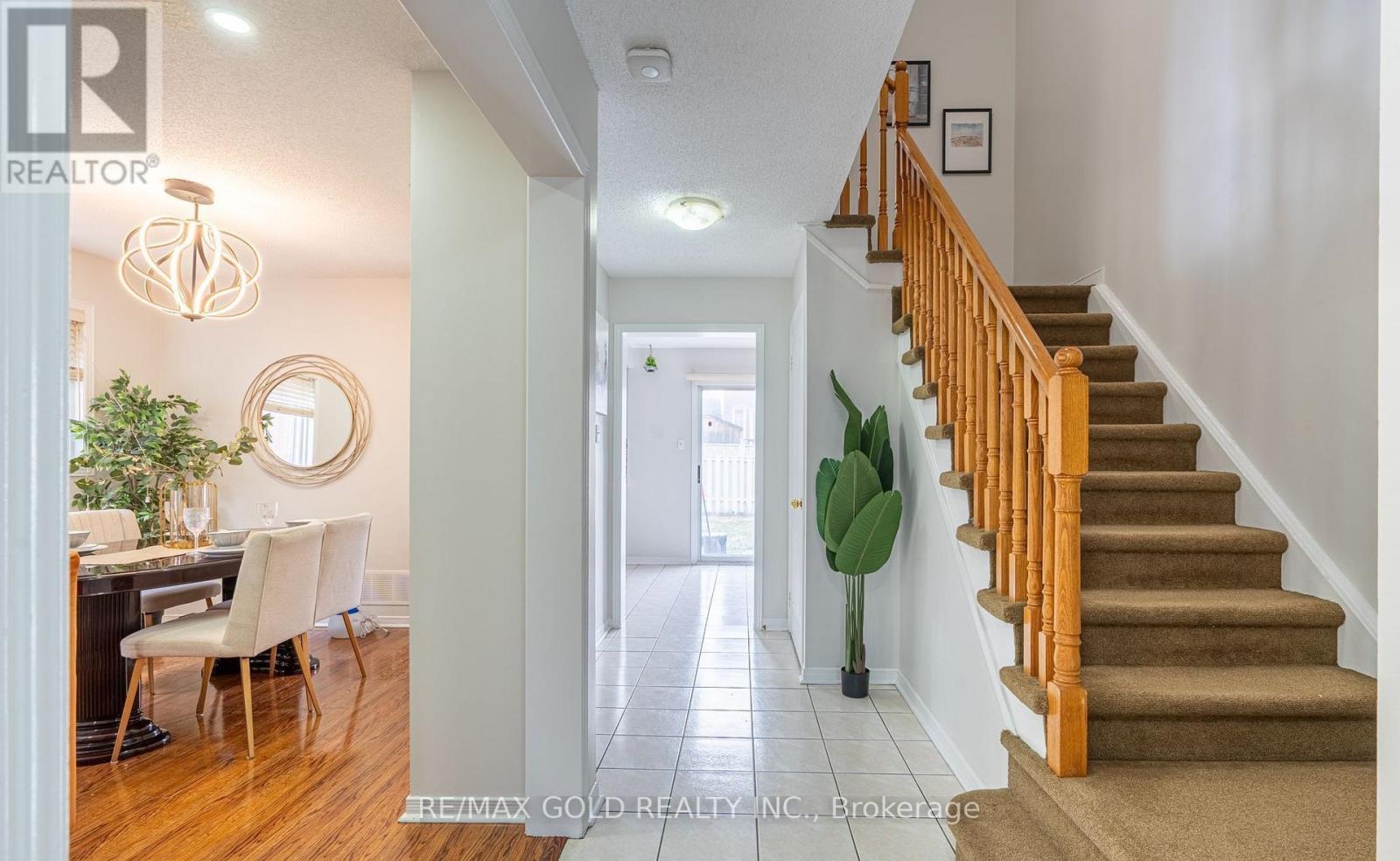 94 Bighorn Crescent, Brampton, Ontario  L6R 1G7 - Photo 14 - W13450260