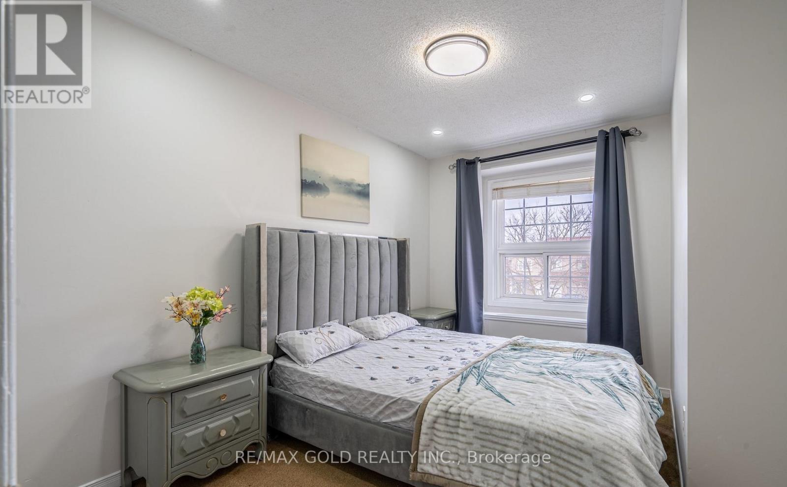 94 Bighorn Crescent, Brampton, Ontario  L6R 1G7 - Photo 16 - W13450260