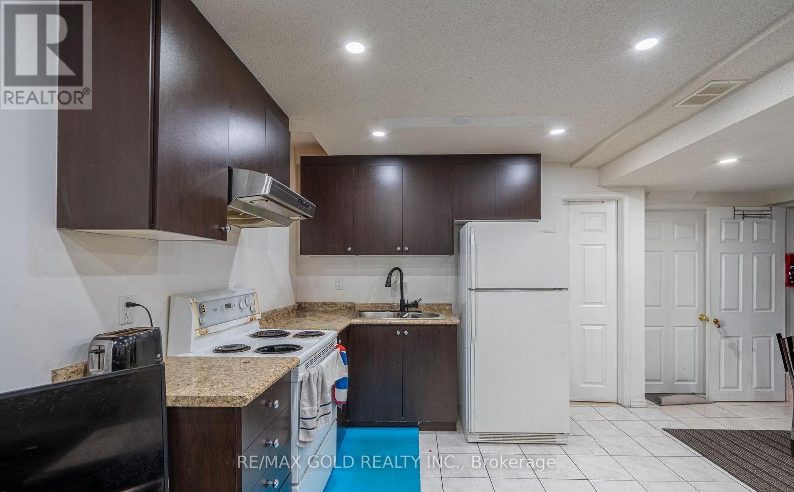 94 Bighorn Crescent, Brampton, Ontario  L6R 1G7 - Photo 28 - W13450260