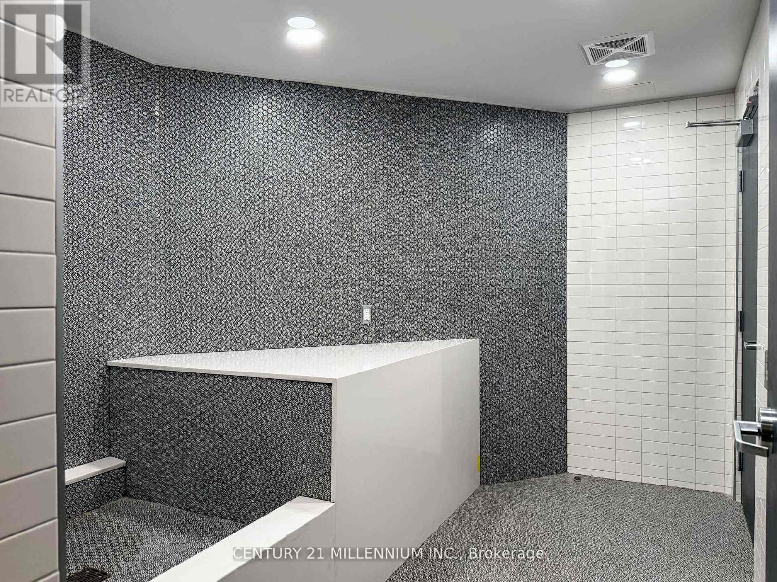 810 - 405 Dundas Street W, Oakville, Ontario  L6M 5P9 - Photo 40 - W13450408