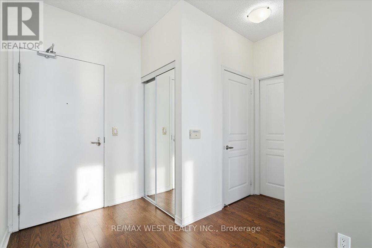 3302 - 2240 Lake Shore Boulevard W, Toronto, Ontario M8V 0B1 - Photo 4 - W13450442