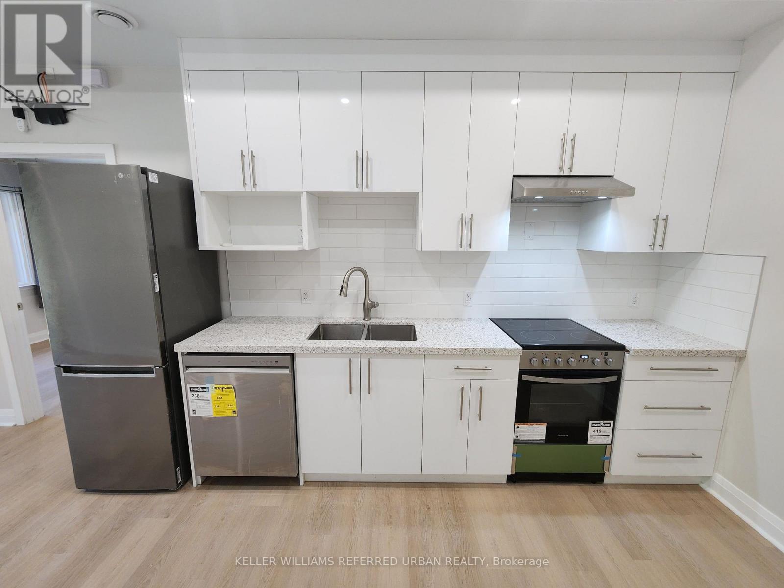 4 - 998 Bloor Street W, Toronto, Ontario  M6H 1L8 - Photo 3 - W13450446