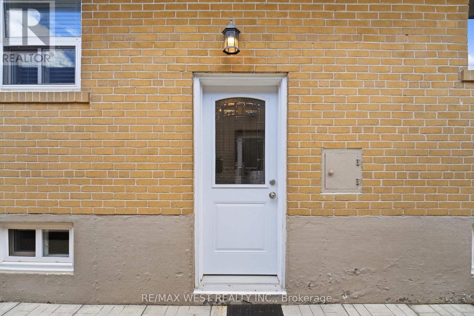 2 Renault Crescent, Toronto, Ontario  M9P 1J1 - Photo 13 - W13450464