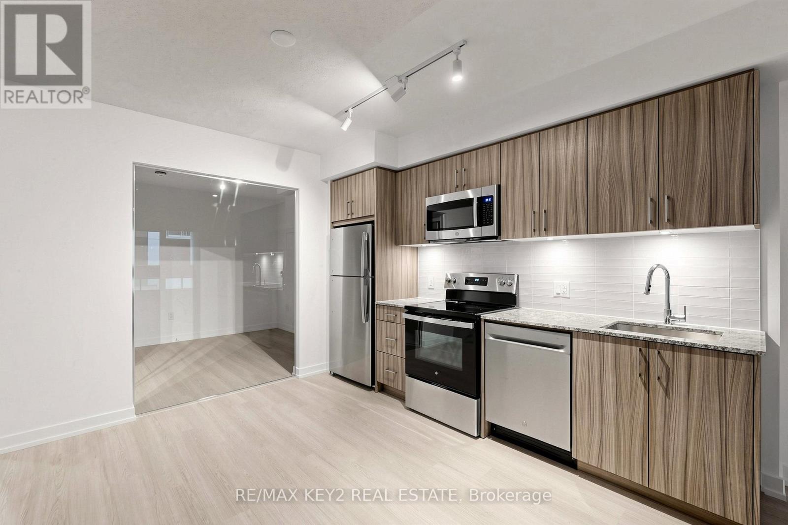 216 - 4010 Eglinton Avenue W, Toronto, Ontario  M9A 0G5 - Photo 7 - W13450494