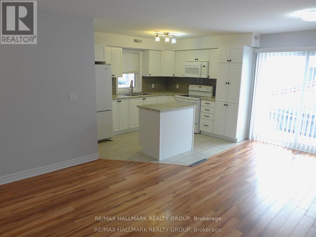 3 - 216 Carillon Street, Ottawa, Ontario  K1L 5X8 - Photo 4 - X13450662