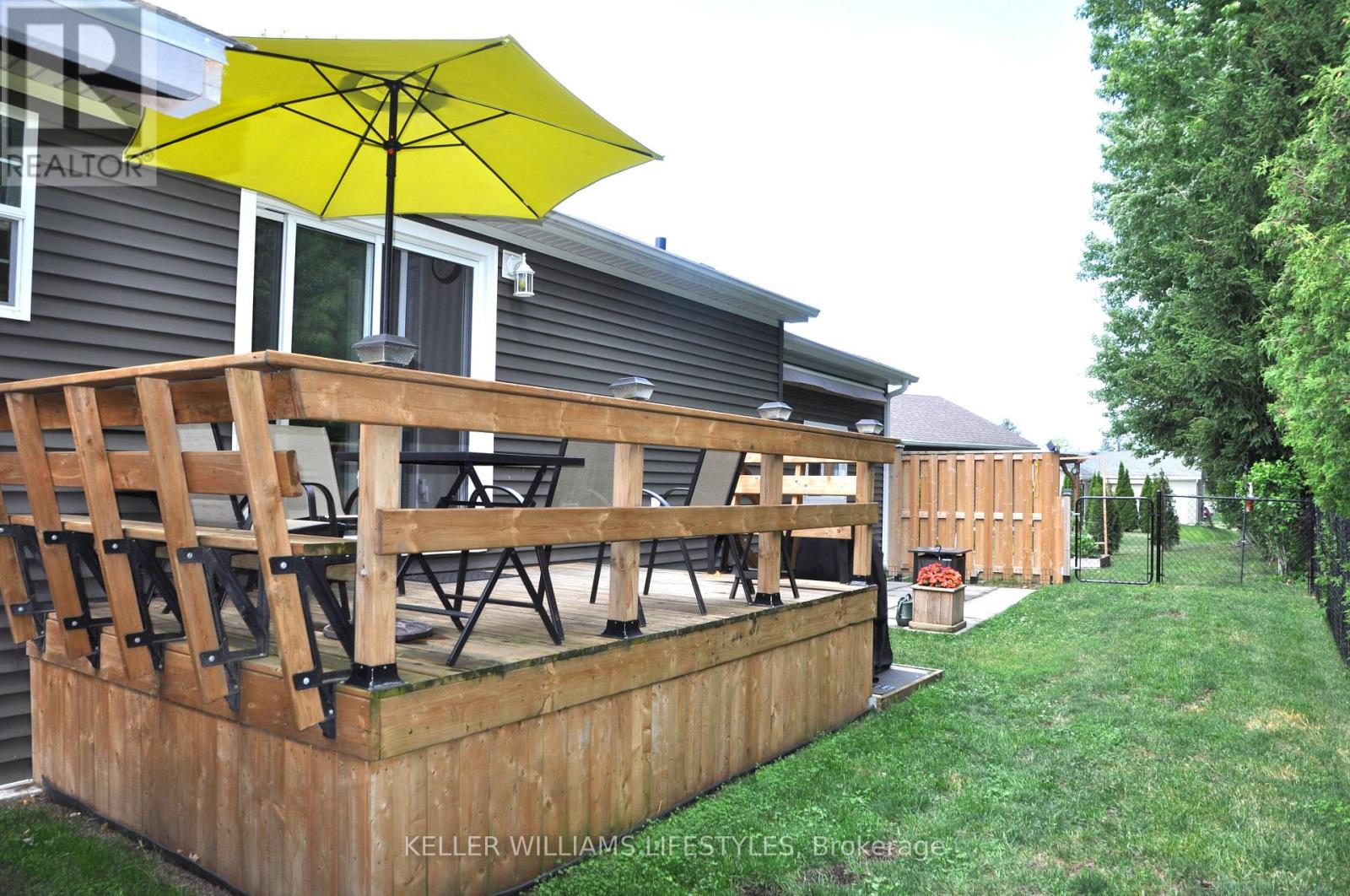 13 Kellestine Drive, Strathroy-Caradoc, Ontario  N7G 0C5 - Photo 33 - X12655182