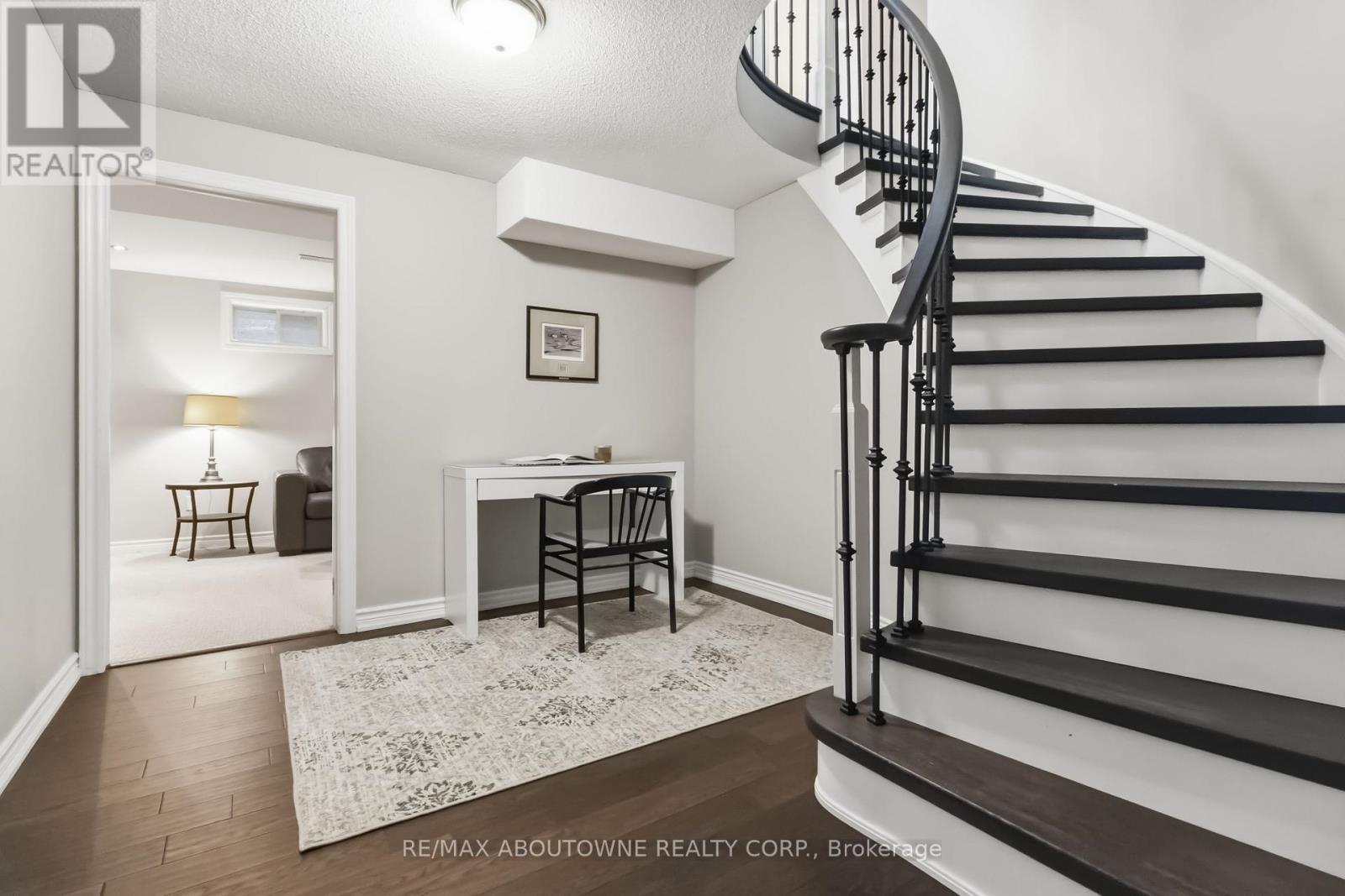 2208 Brays Lane, Oakville, Ontario  L6M 3J7 - Photo 32 - W13227522