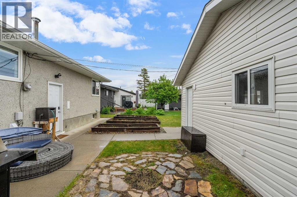 9211 Allison Drive Se, Calgary, Alberta  T2J 1B3 - Photo 36 - A2315955