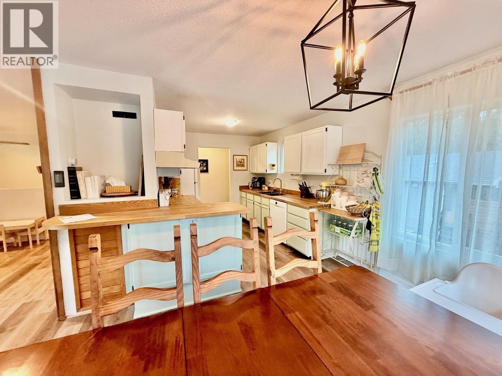 5607 Wakefield Road, Sechelt, British Columbia  V7Z 0N3 - Photo 20 - R3136340