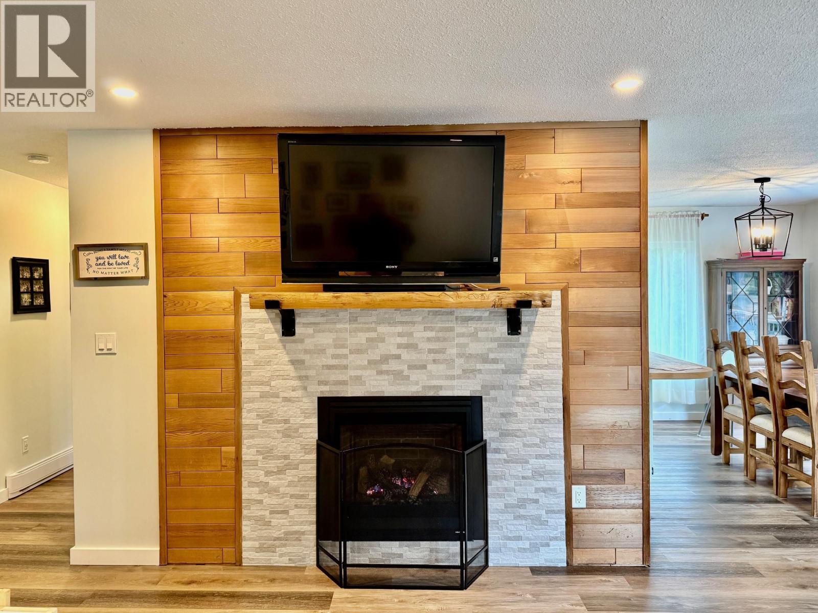 5607 Wakefield Road, Sechelt, British Columbia  V7Z 0N3 - Photo 5 - R3136340