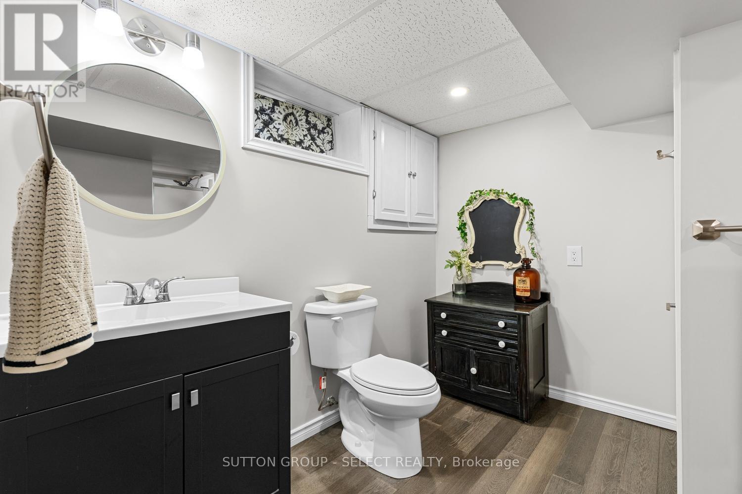 72 Emery Street E, London South, Ontario  N6C 2C8 - Photo 36 - X13449430