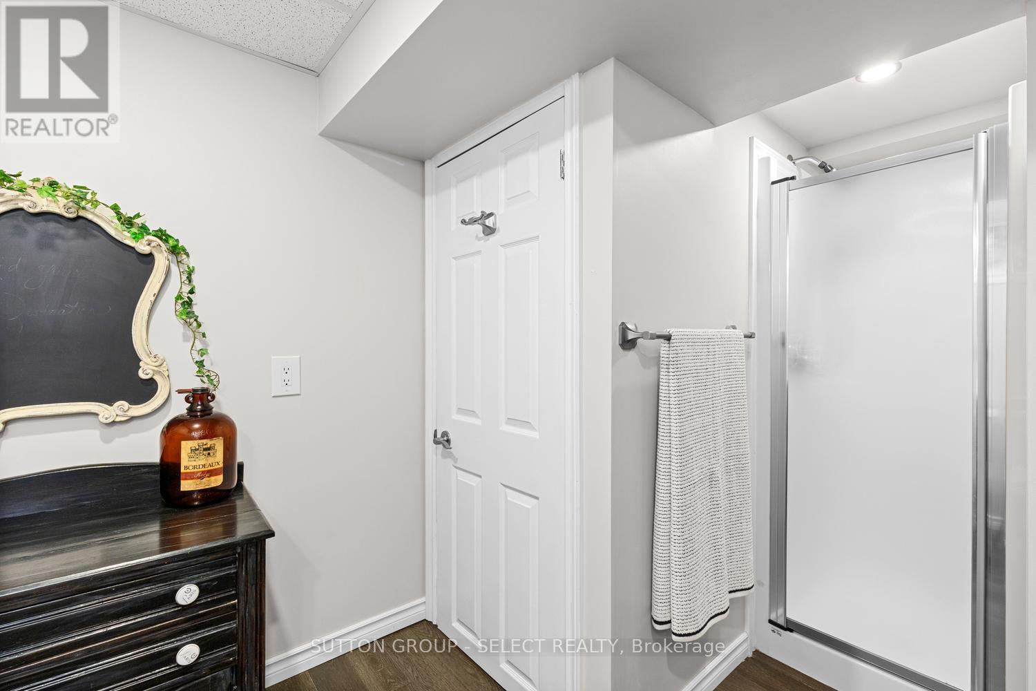 72 Emery Street E, London South, Ontario  N6C 2C8 - Photo 37 - X13449430