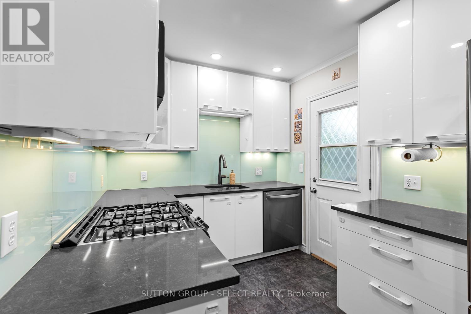 72 Emery Street E, London South, Ontario  N6C 2C8 - Photo 7 - X13449430