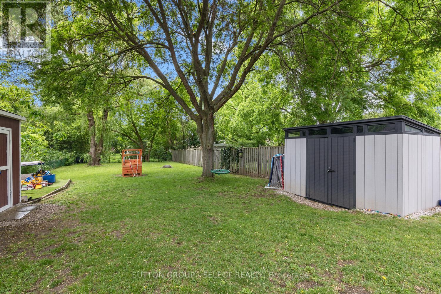 72 Emery Street E, London South, Ontario  N6C 2C8 - Photo 43 - X13449430