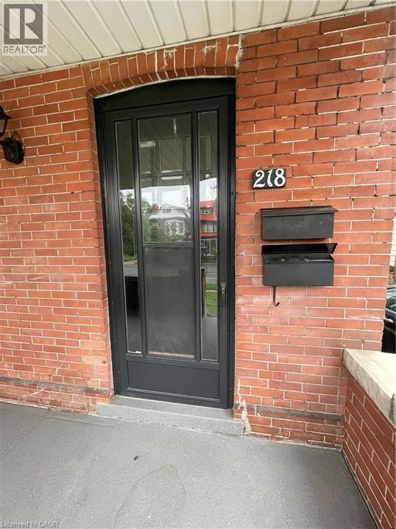 218 Maplewood Avenue Unit# 1, Hamilton, Ontario  L8M 1X8 - Photo 2 - 40837624