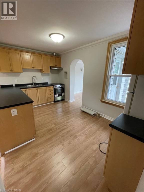 218 Maplewood Avenue Unit# 1, Hamilton, Ontario  L8M 1X8 - Photo 9 - 40837624