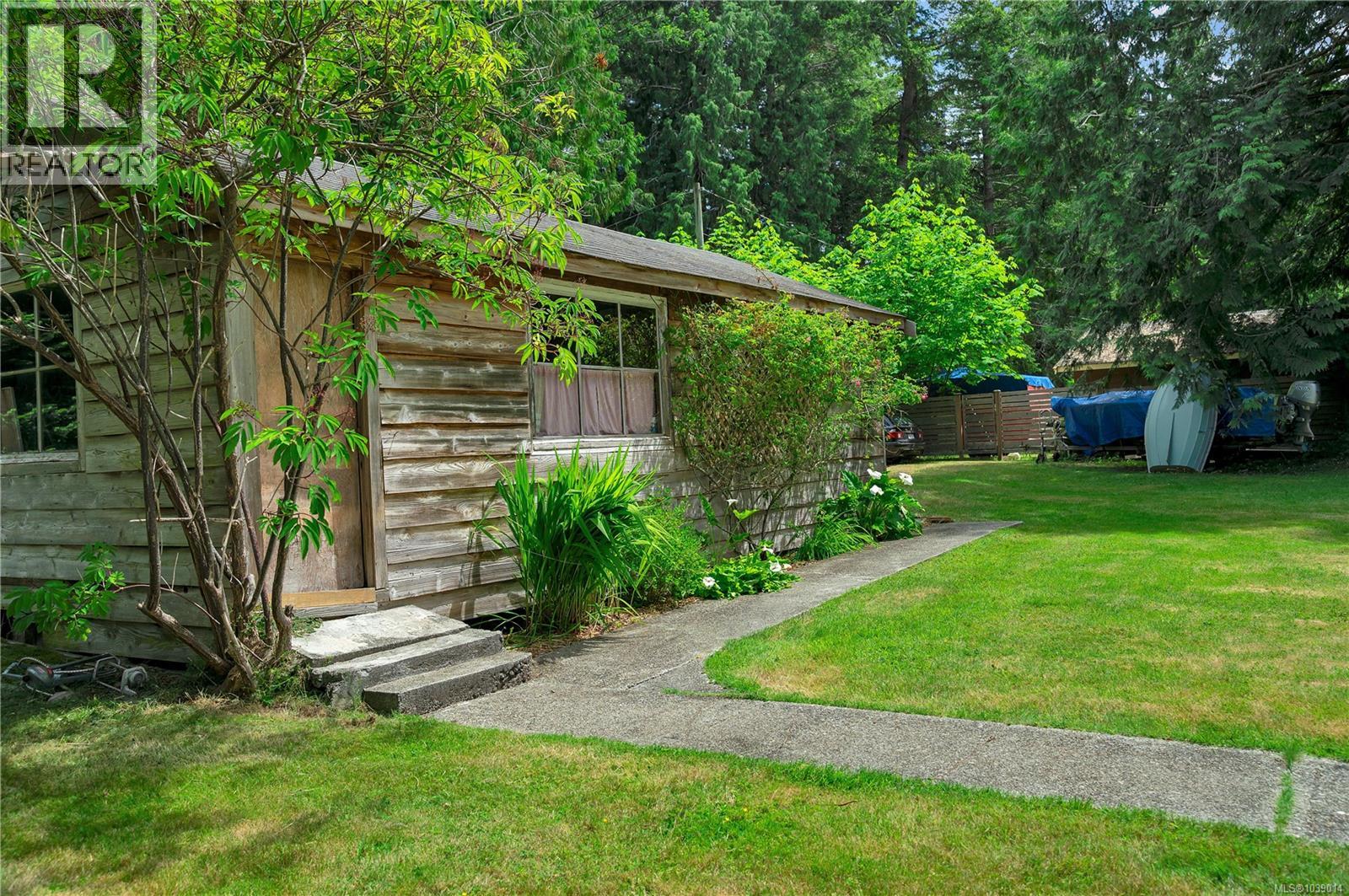 569 Potlatch Rd, Cortes Island, British Columbia  V0P 1K0 - Photo 24 - 1039014