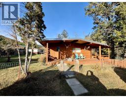 9209 Moffat Avenue, Wilmer, British Columbia