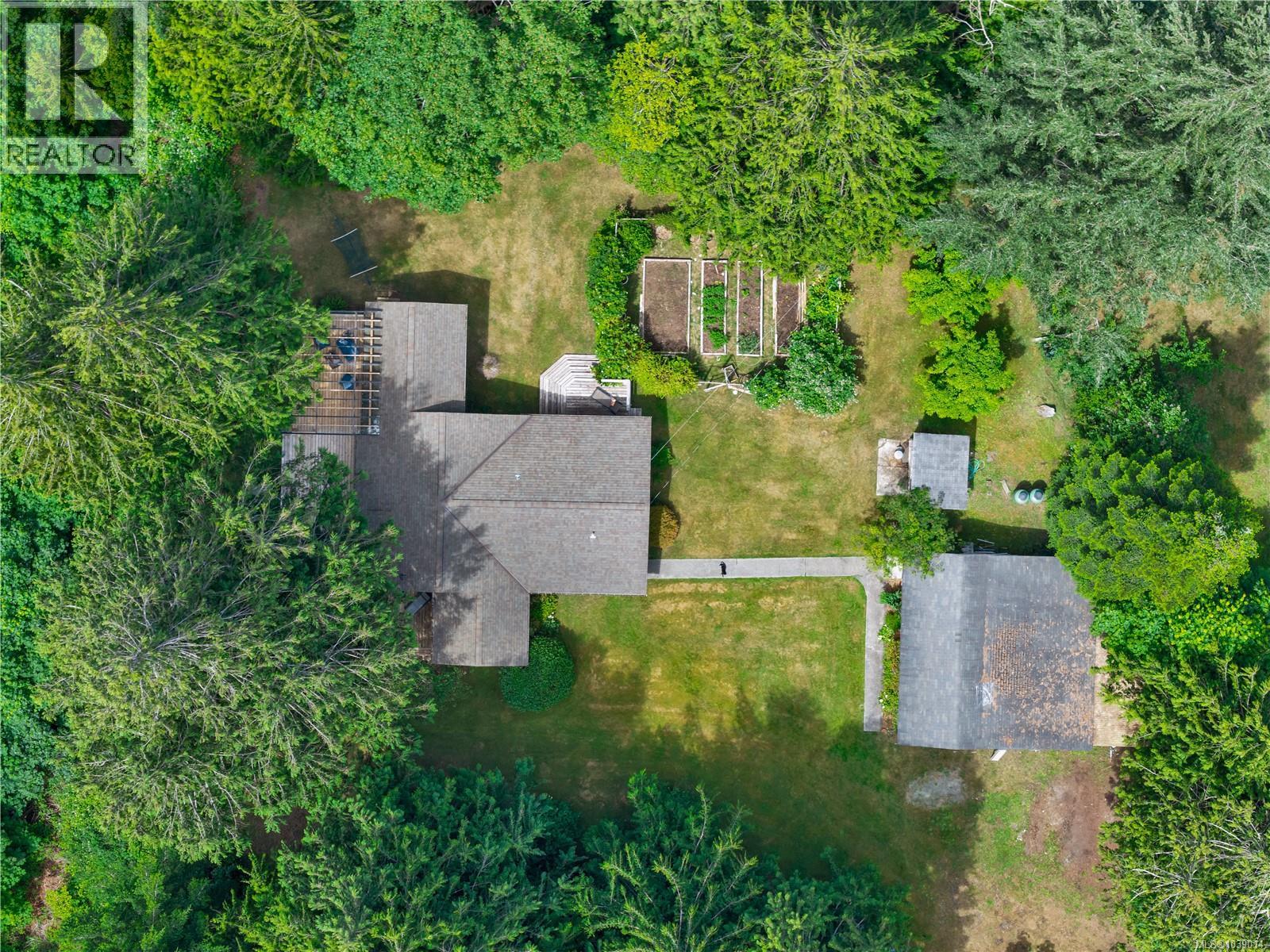 569 Potlatch Rd, Cortes Island, British Columbia  V0P 1K0 - Photo 28 - 1039014