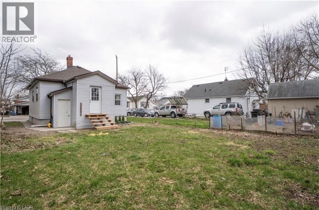 29 Concord Avenue, St. Catharines, Ontario  L2M 5N5 - Photo 3 - 40834578