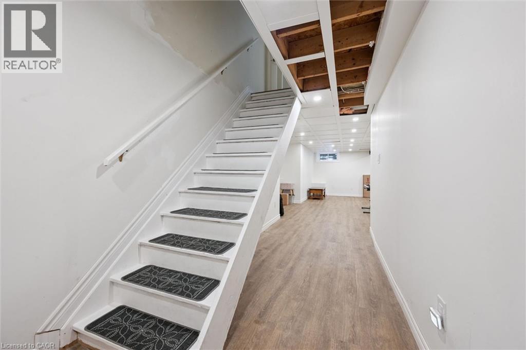 25 Valleyview Drive Unit# 1, Kitchener, Ontario  N2E 1L5 - Photo 27 - 40839731