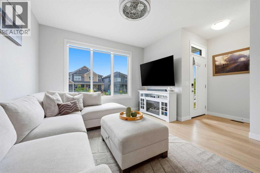 23 Wolf Creek Drive Se, Calgary, Alberta  T2X 4W9 - Photo 4 - A2318909