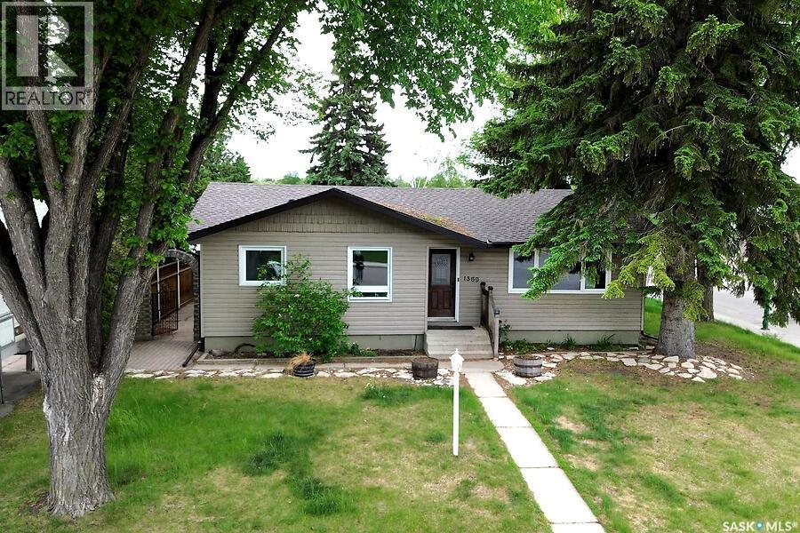 1369 East Centre, Saskatoon, Saskatchewan S7J 3A8 - Photo 4 - SK039250