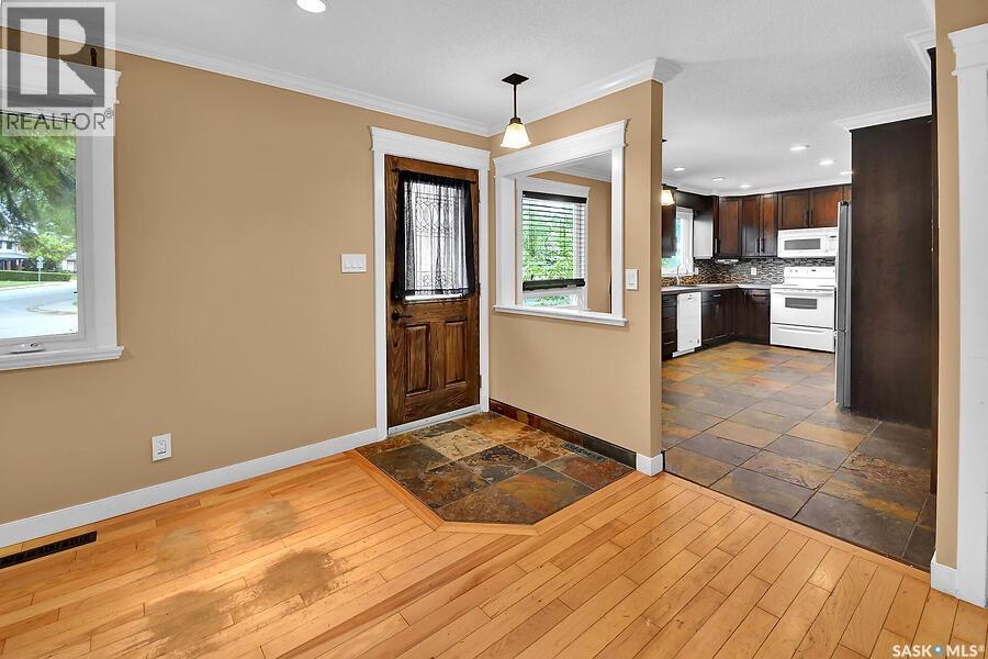 1369 East Centre, Saskatoon, Saskatchewan S7J 3A8 - Photo 5 - SK039250