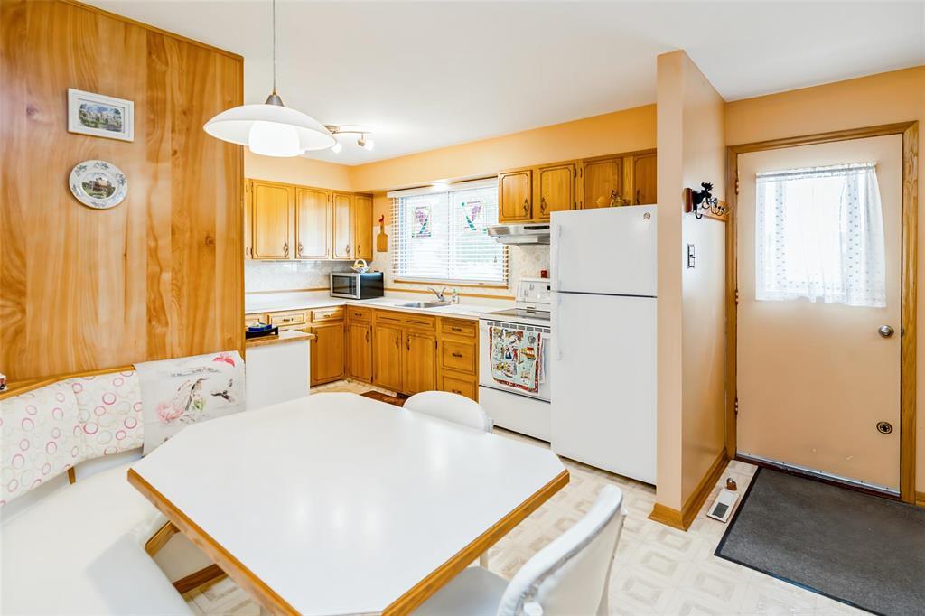 34 Laurentia Bay, Winnipeg, Manitoba  R2C 0H1 - Photo 11 - 202614009