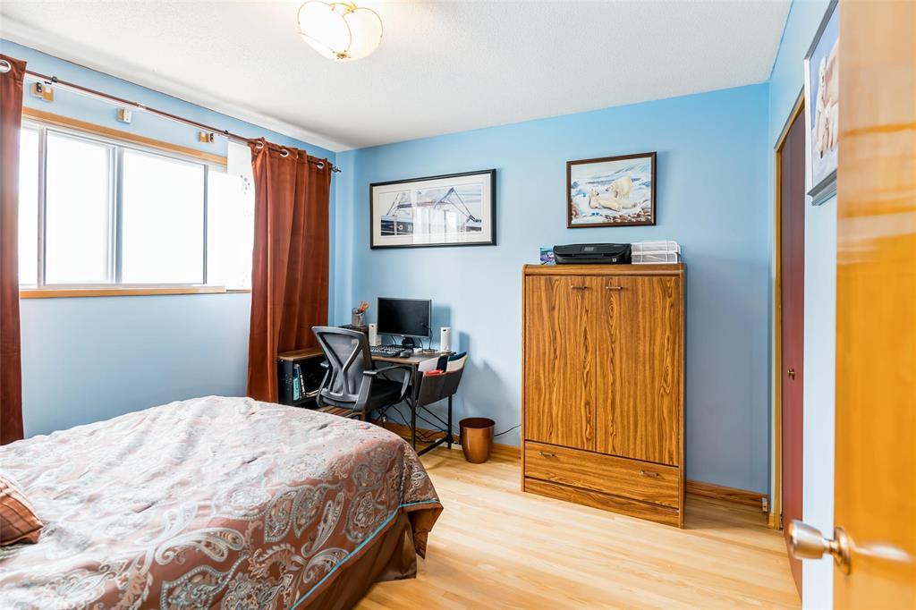 34 Laurentia Bay, Winnipeg, Manitoba  R2C 0H1 - Photo 17 - 202614009