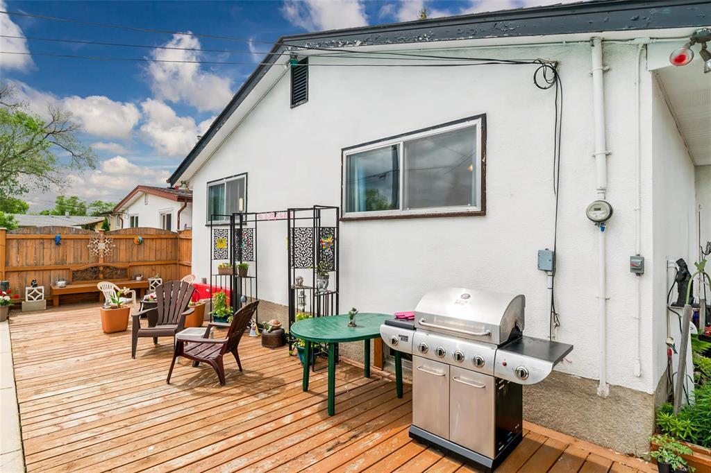 34 Laurentia Bay, Winnipeg, Manitoba  R2C 0H1 - Photo 35 - 202614009