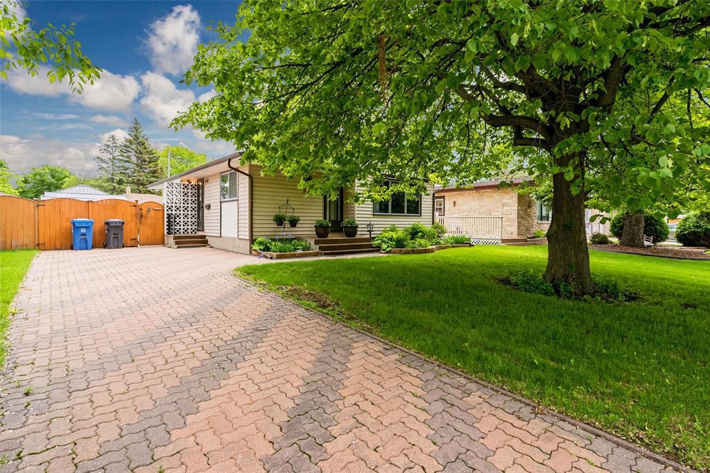 34 Laurentia Bay, Winnipeg, Manitoba  R2C 0H1 - Photo 36 - 202614009