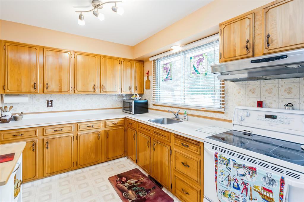 34 Laurentia Bay, Winnipeg, Manitoba  R2C 0H1 - Photo 7 - 202614009