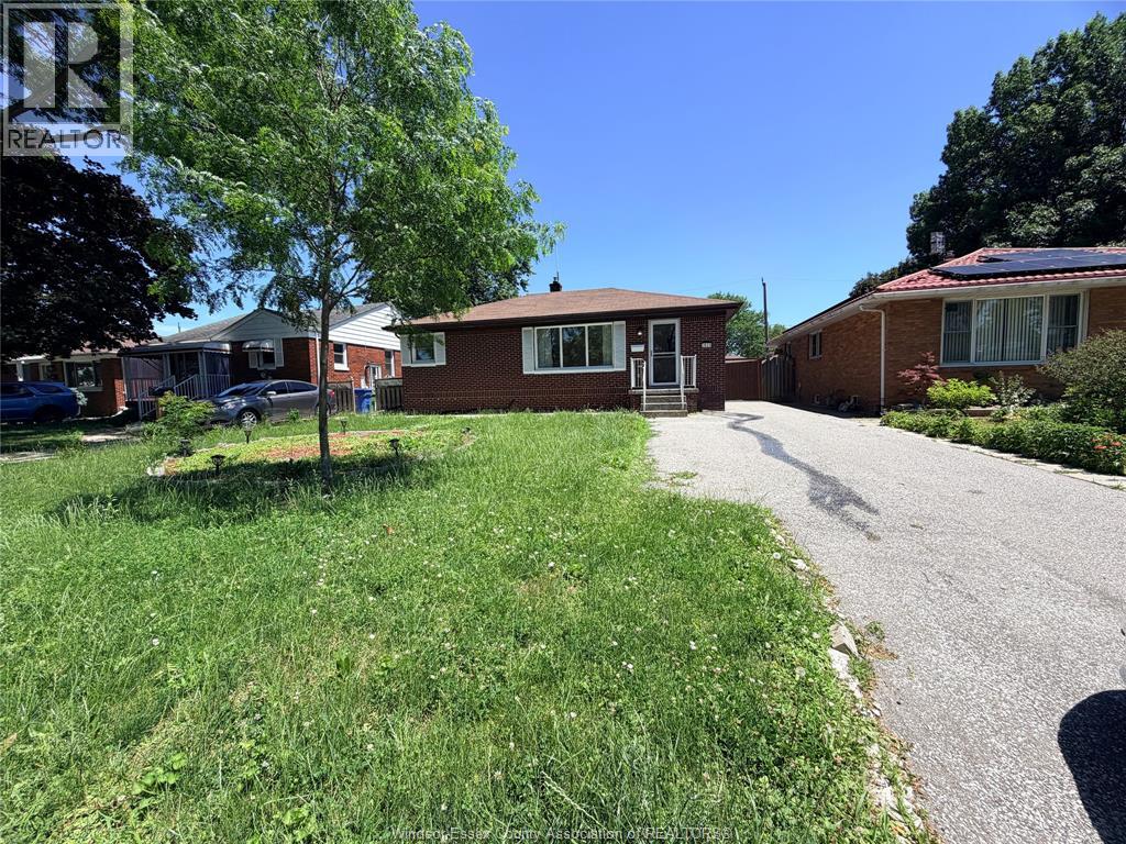 3825 Poplar, Windsor, Ontario  N9C 2E2 - Photo 28 - 26014046