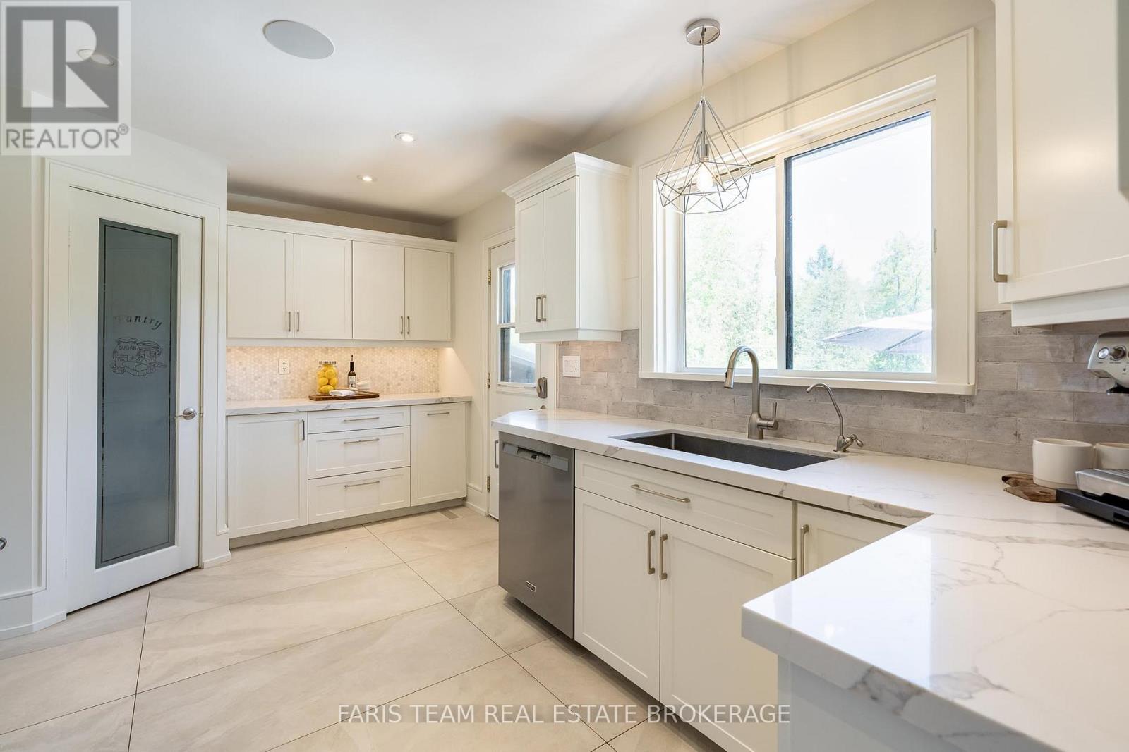 5877 County Road 13, Adjala-Tosorontio, Ontario  L0M 1J0 - Photo 10 - N13450626