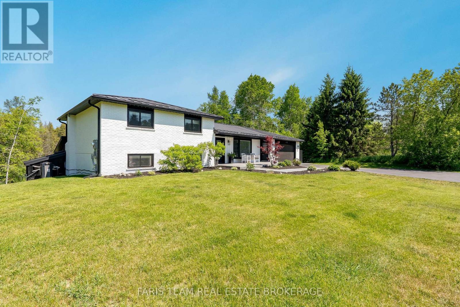 5877 County Road 13, Adjala-Tosorontio, Ontario  L0M 1J0 - Photo 5 - N13450626