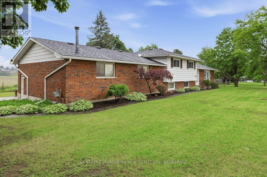 942 County 1 Road E, Stone Mills, Ontario