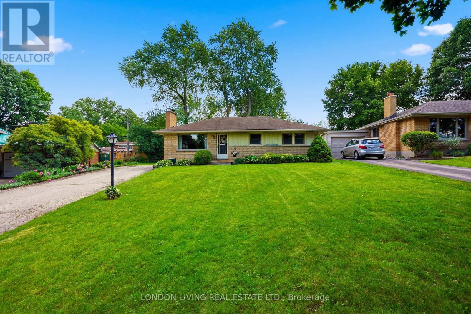 549 RIDGEWOOD CRESCENT, London South, Ontario
