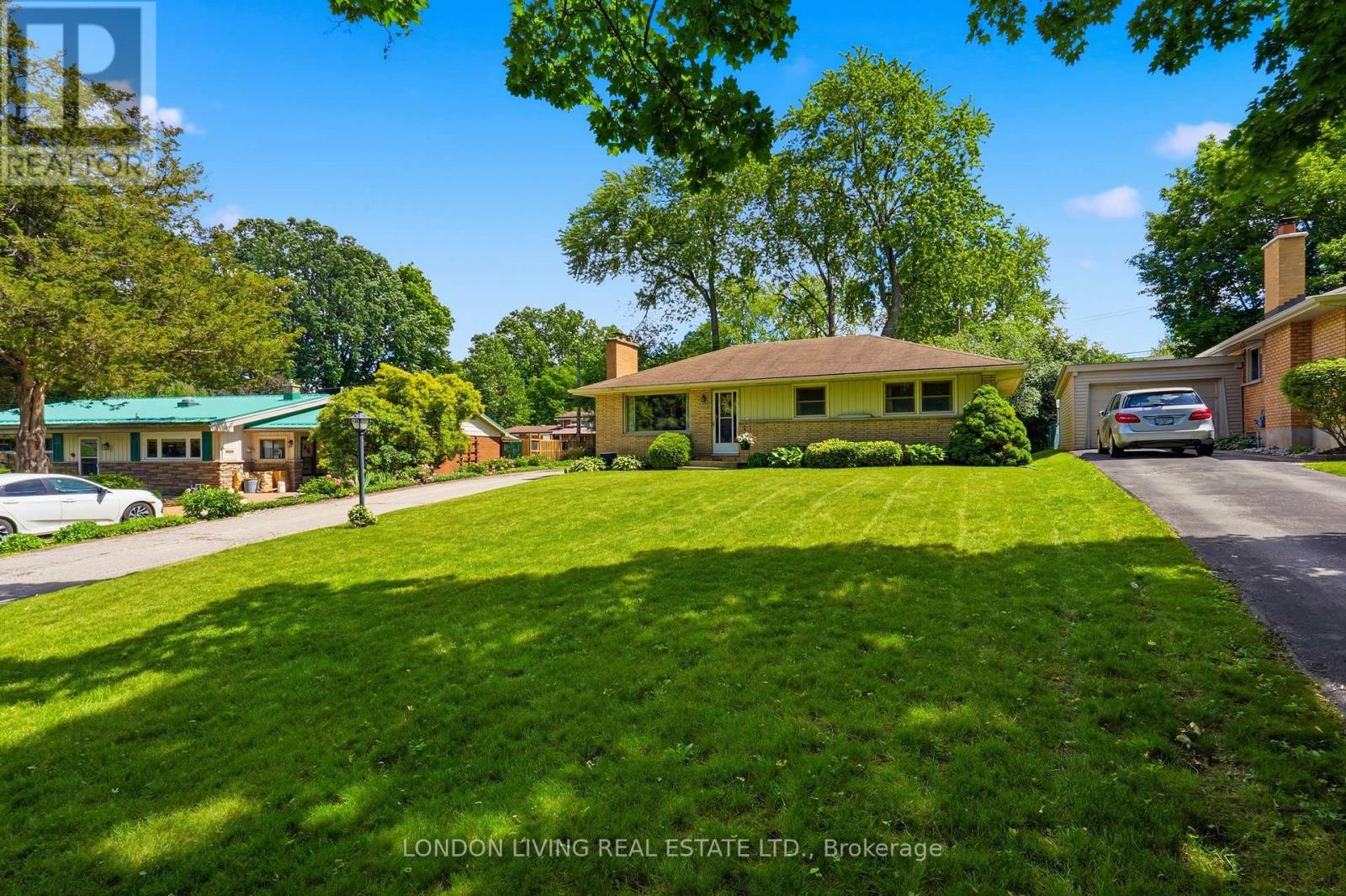 549 Ridgewood Crescent, London South, Ontario  N6J 3J1 - Photo 4 - X13450732