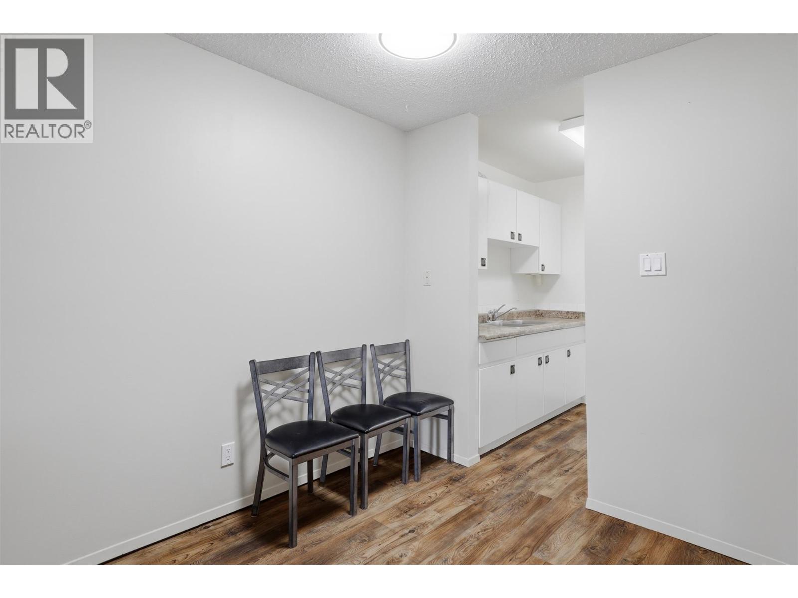245 Gordonhorn Crescent Unit# 111, Kamloops, British Columbia  V2E 1G5 - Photo 5 - 10390686