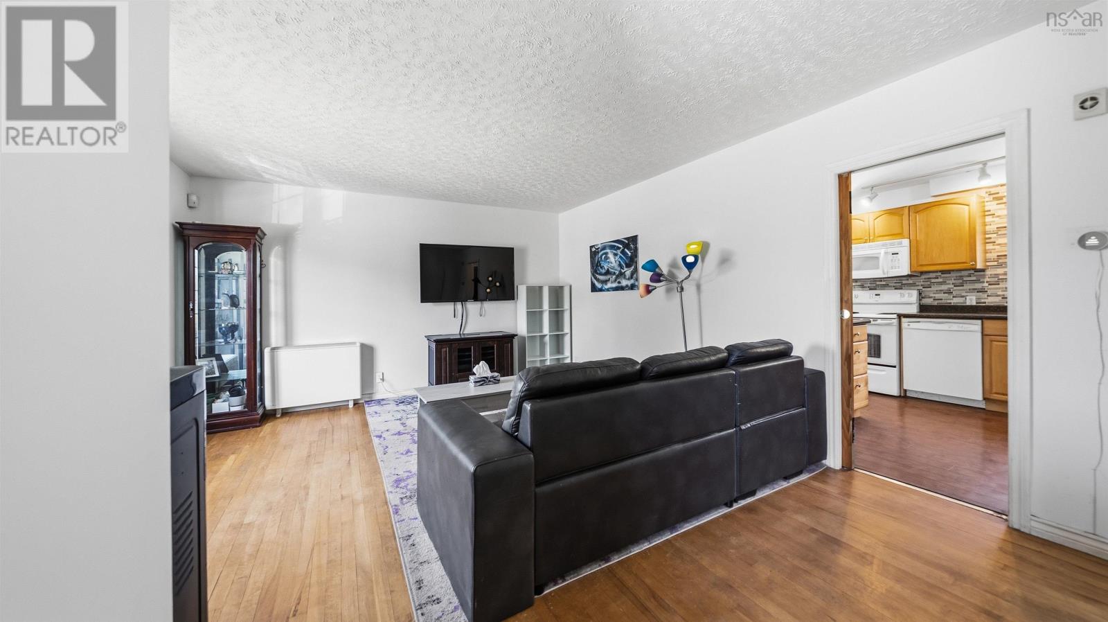 530 Spring Avenue, Dartmouth, Nova Scotia  B2W 1X6 - Photo 3 - 202614508